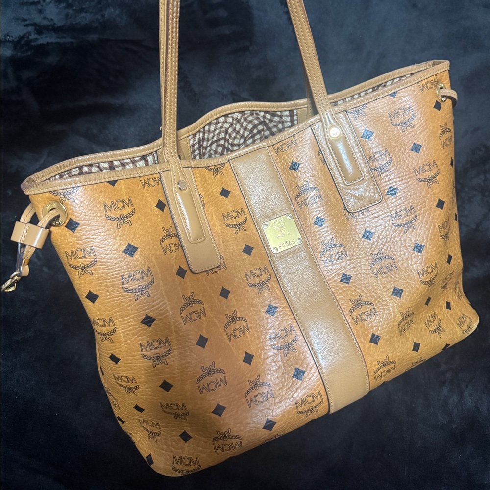 Monogram Liz Reversible Shopper